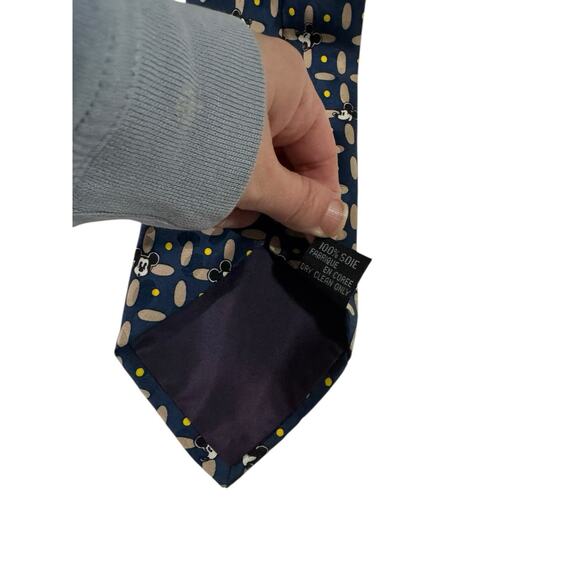 Vintage Disney Mickey Faces Cartoon Novelty Necktie 100% Silk - Picture 6 of 7